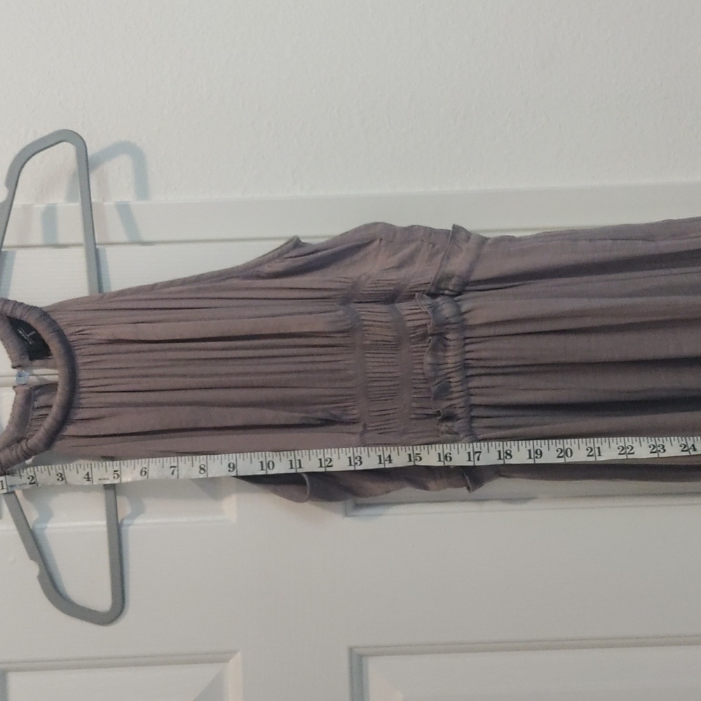 Elegant Sleeveless Taupe Dress.